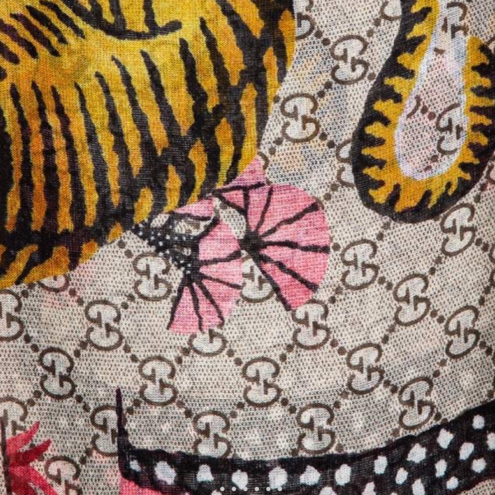 Gucci Bengal Tiger GG Supreme Scarf - Picture 5 of 5